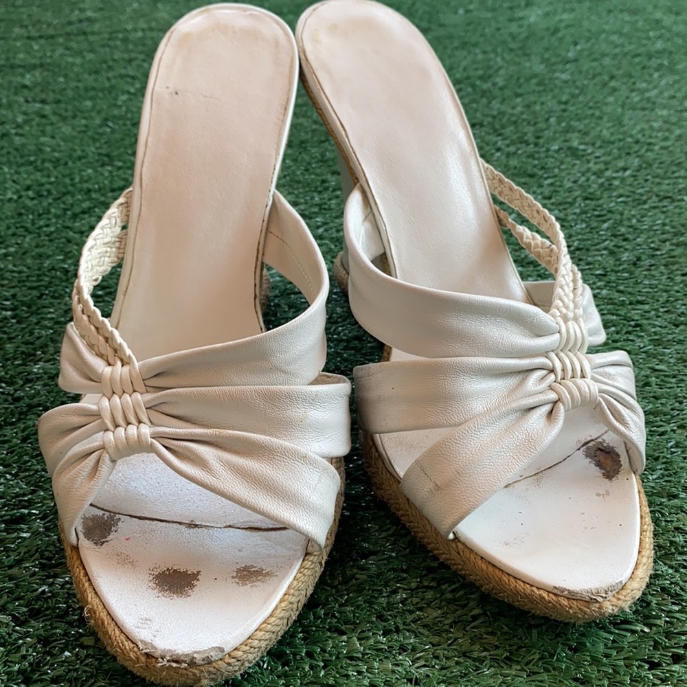 While leather sandals 🛍 - Picture 7 of 8
